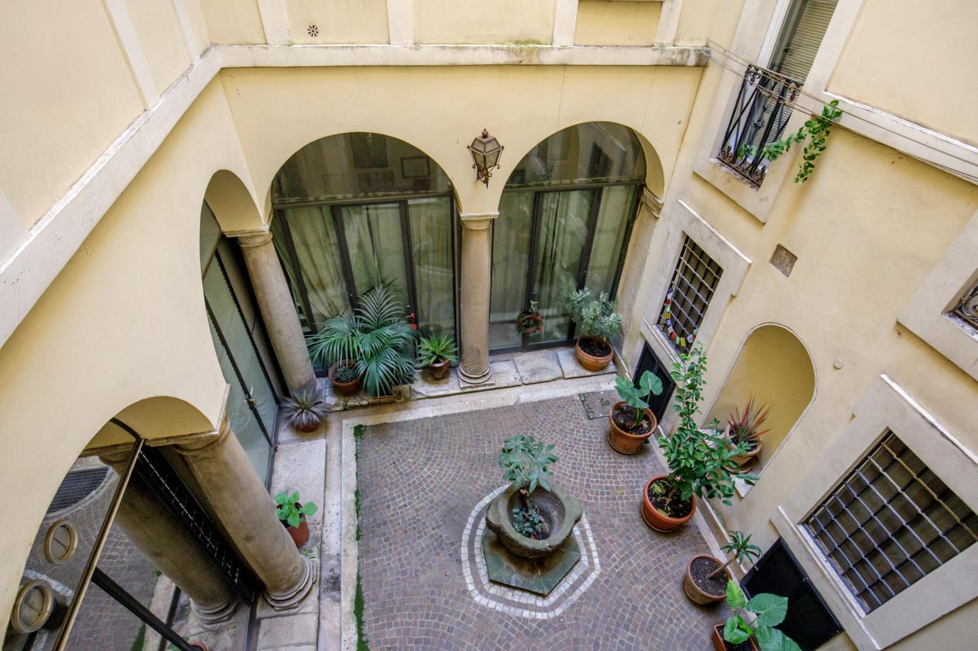 Navona Sky Palace Rome Exterior photo